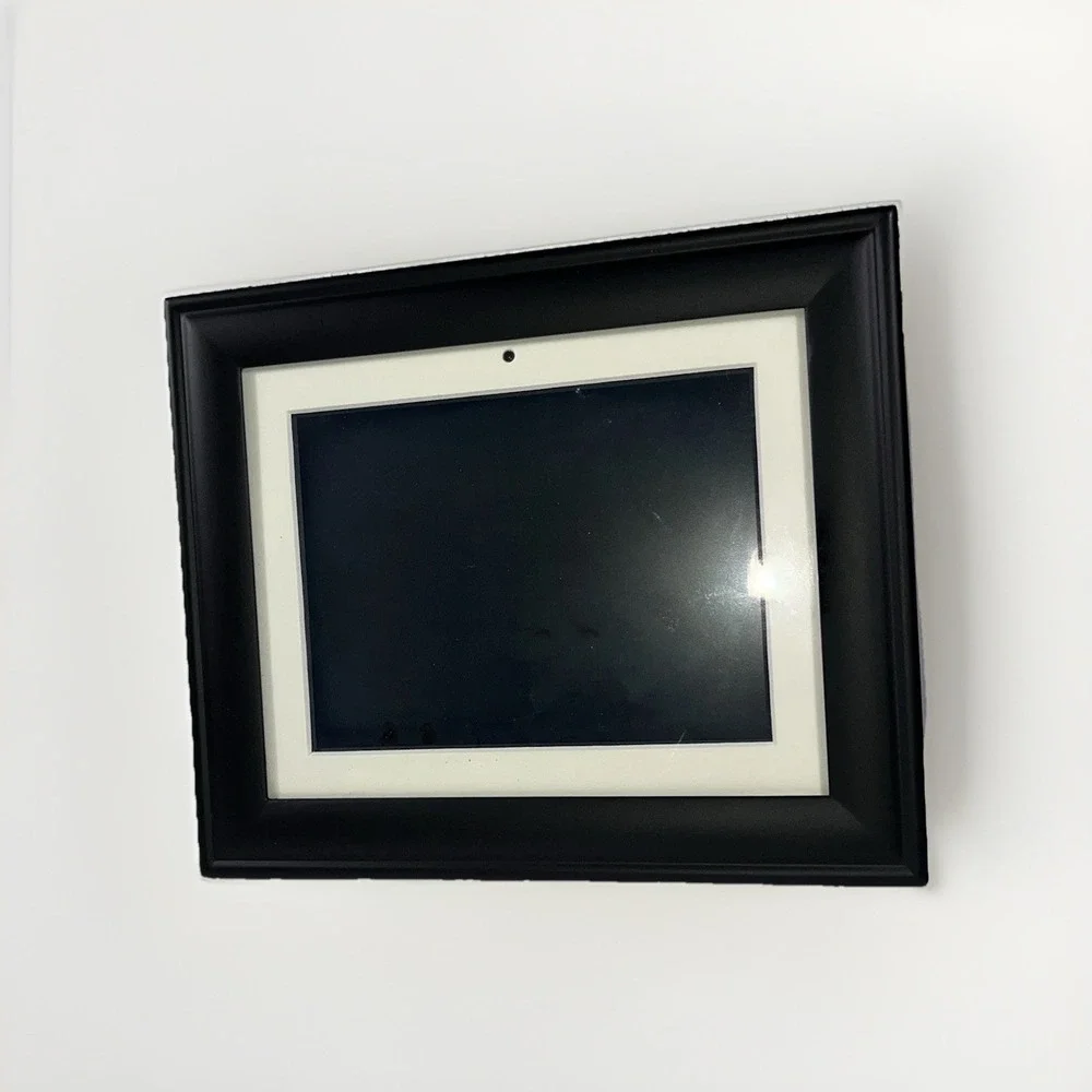 Pandigital 8 inch LCD Digital Photo Frame